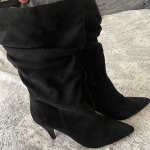 Black velvet mid-calf kitty heel boots. Size 8